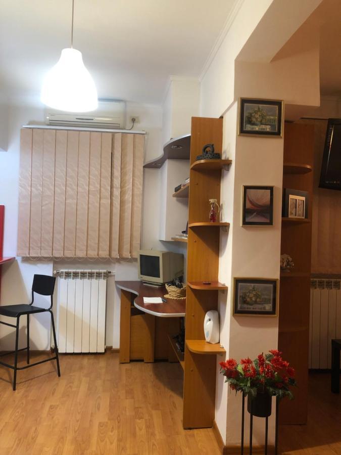 Charming Quiet Studio Coltea Old Town In The Centre Of Bukarest Exterior foto